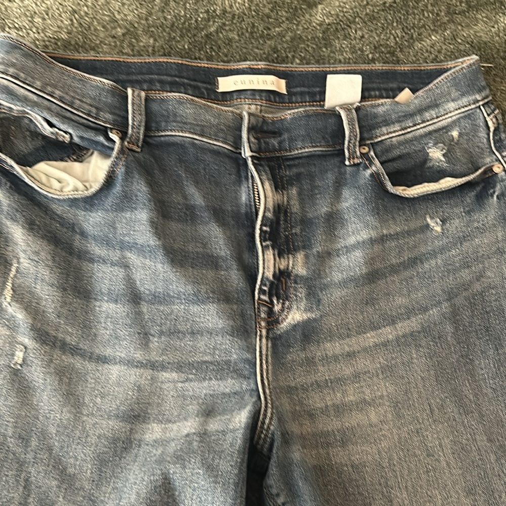 Jeans - Picture 2 of 6